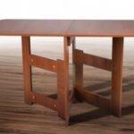 Стіл - книжка Light горіх темний